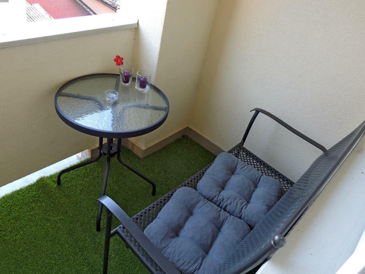 Time Keeper - Self Check In Apartment Osijek Exterior photo